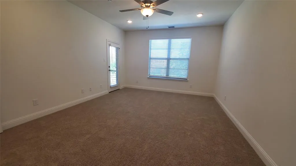 2530 Campden Mews