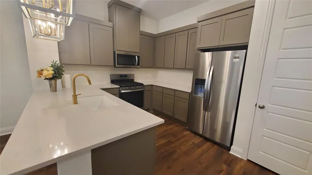 2530 Campden Mews
