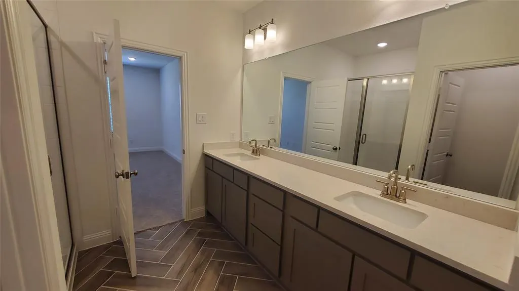 2530 Campden Mews