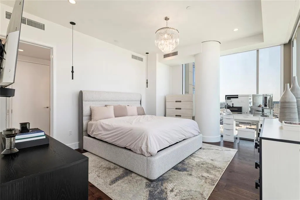 7901 Windrose Avenue, #1701