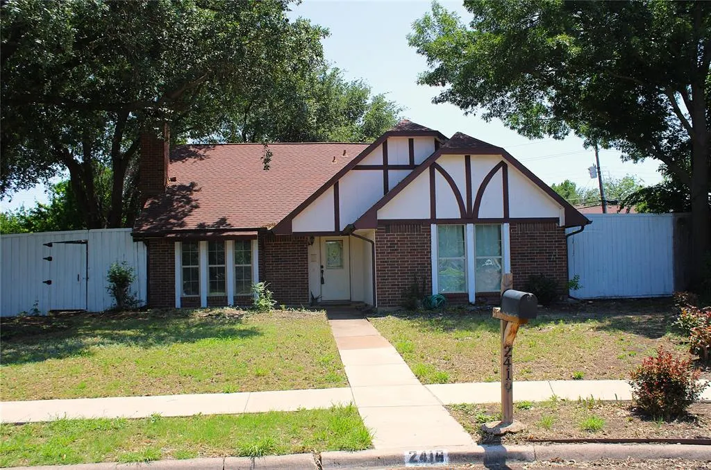 2416 Majestic Drive