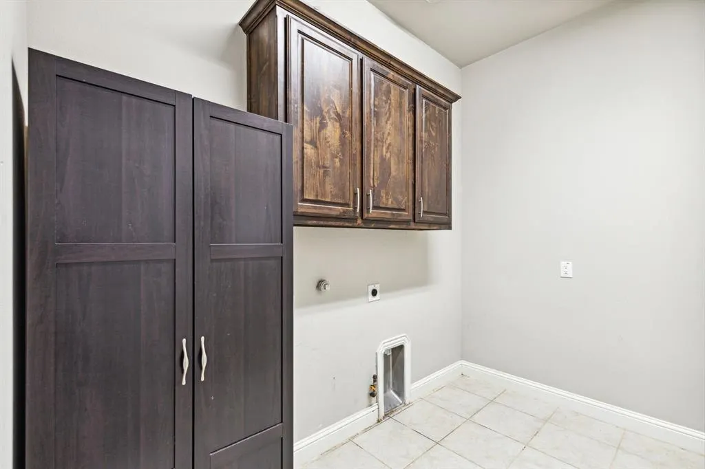 5913 Adair Lane