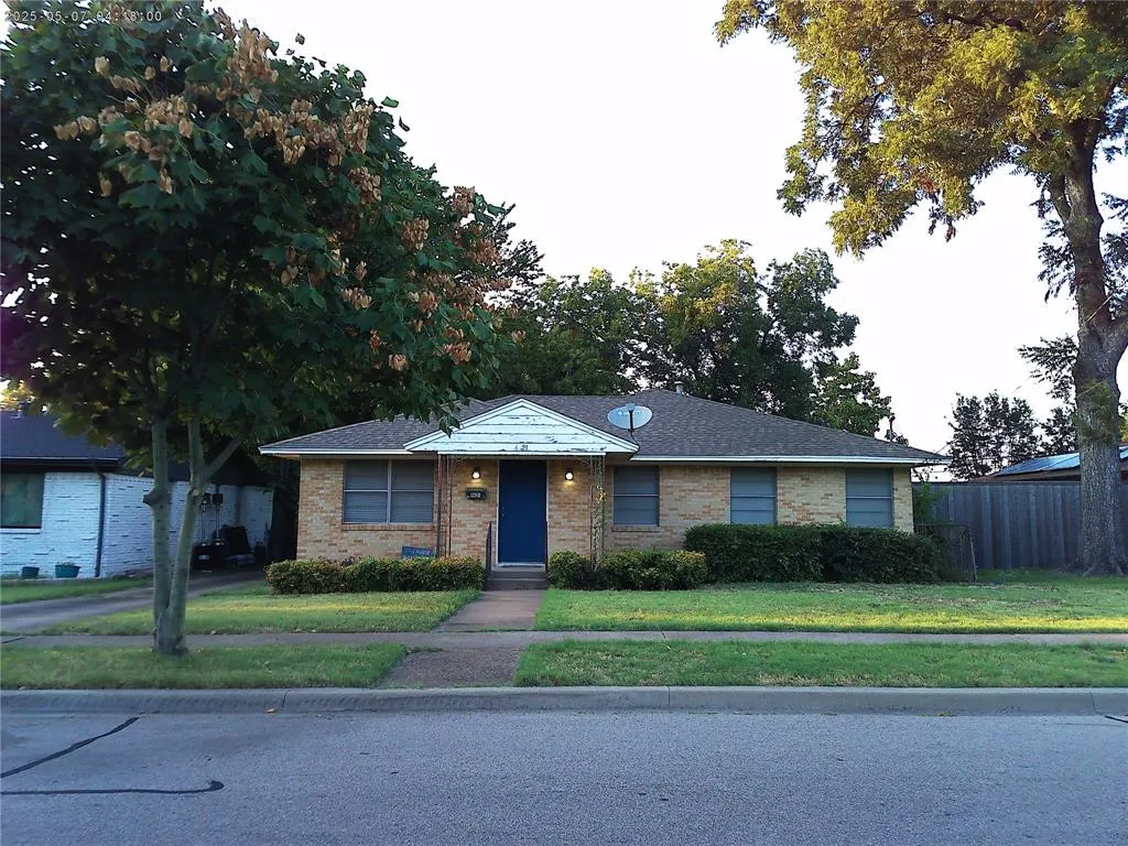 4421 Flo Avenue