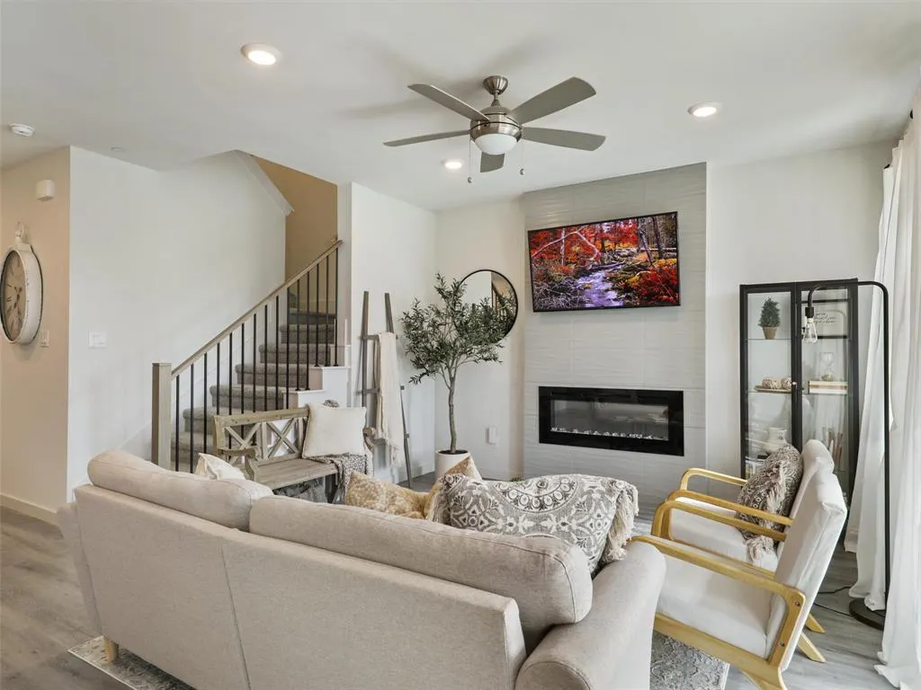 3791 Rosemont Drive