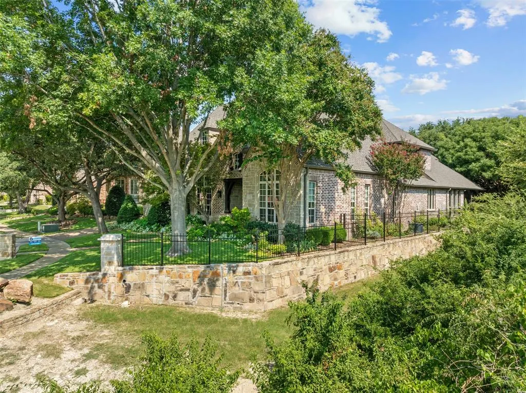 1500 Litchfield Drive