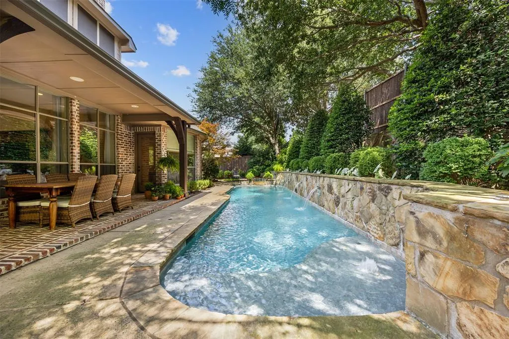 1500 Litchfield Drive