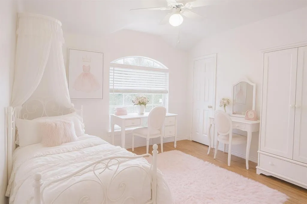 2222 Spruce Circle