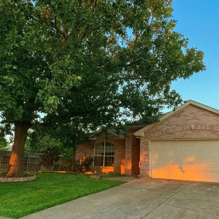 2222 Spruce Circle