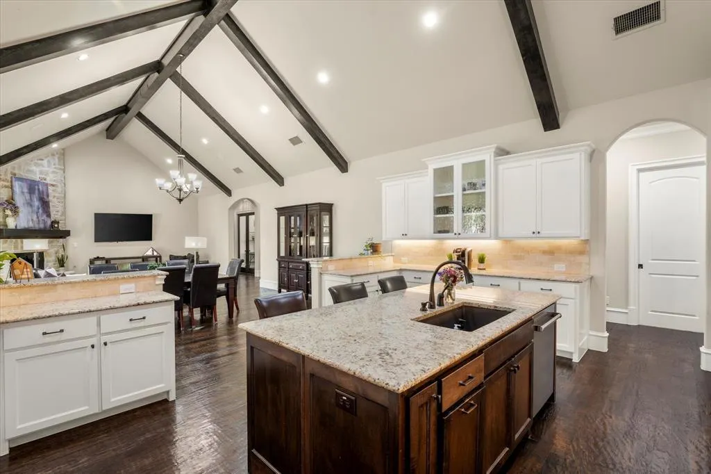 2060 Willow Bend Court
