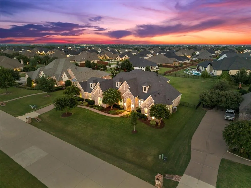 2060 Willow Bend Court