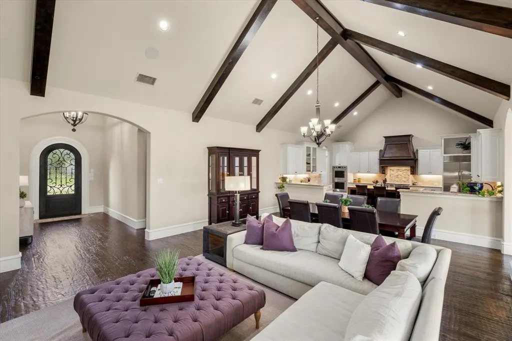 2060 Willow Bend Court