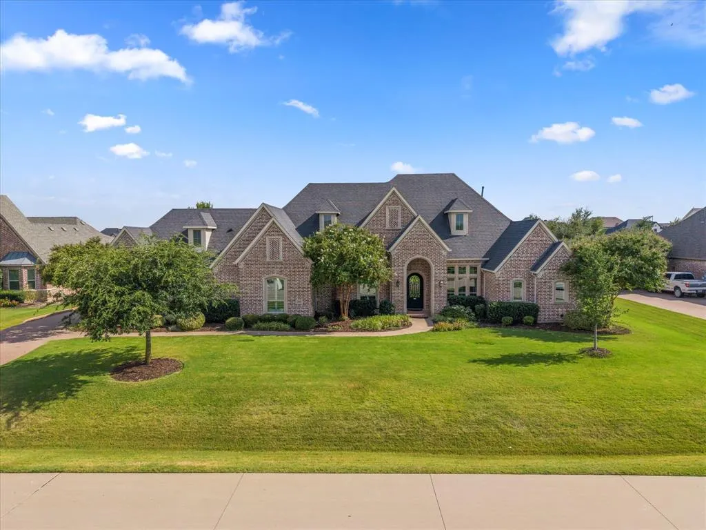 2060 Willow Bend Court