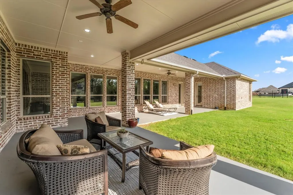 2060 Willow Bend Court