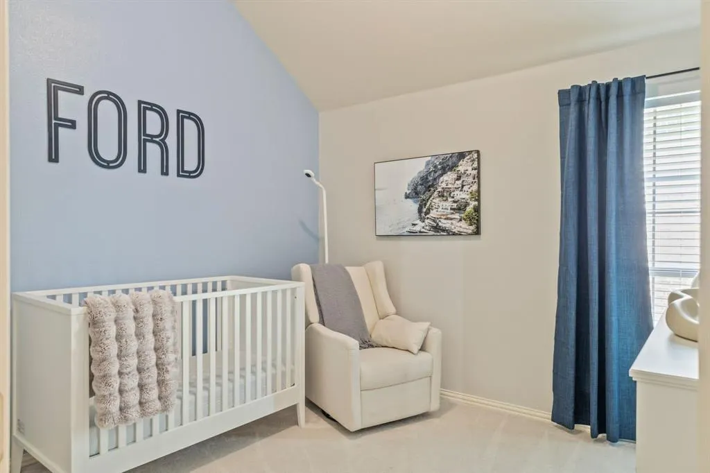 910 Fox Ridge Trail