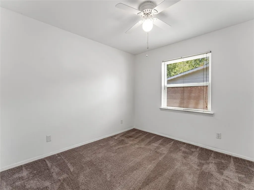 806 Wisteria Way