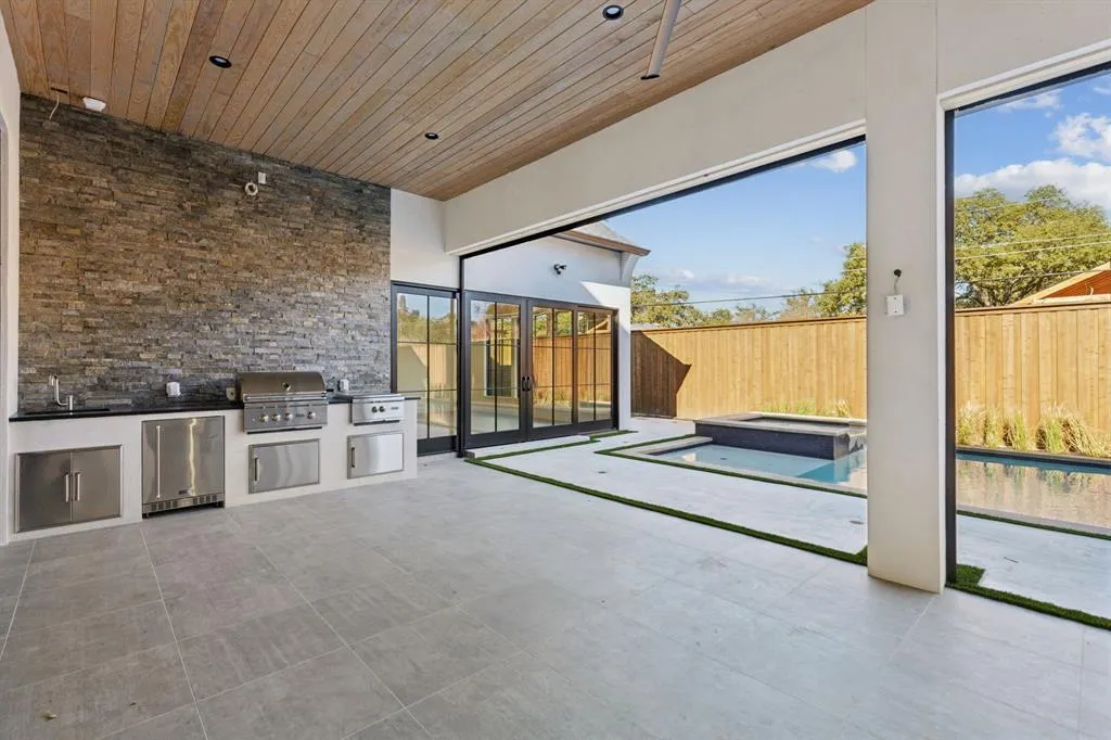 830 Cambridge Drive
