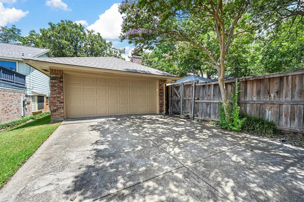 9120 Summer Glen Lane