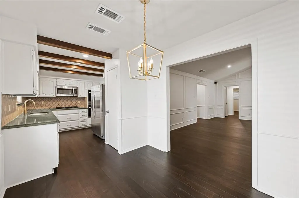 9120 Summer Glen Lane