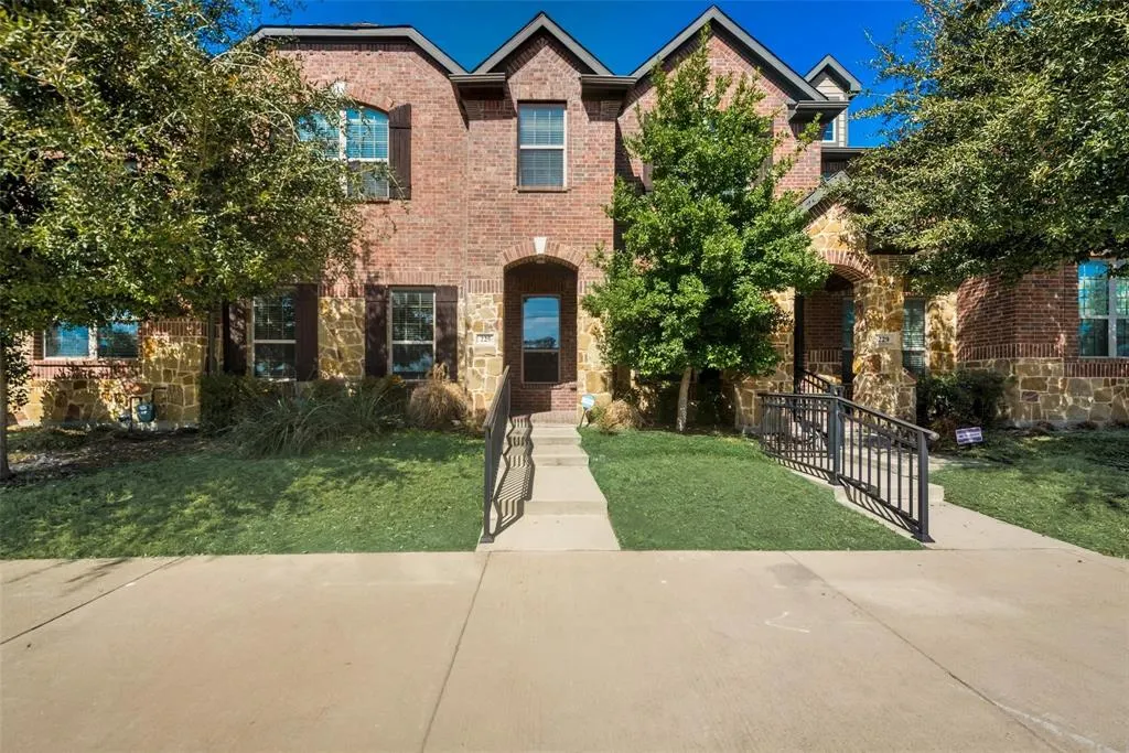 225 E Spring Valley Road