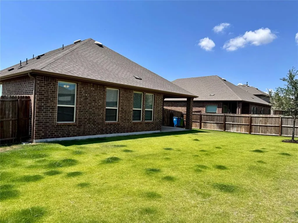10305 Klondike Lane