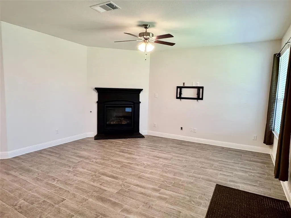 10305 Klondike Lane