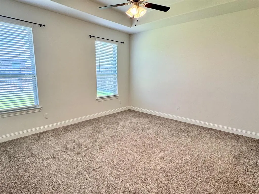 10305 Klondike Lane