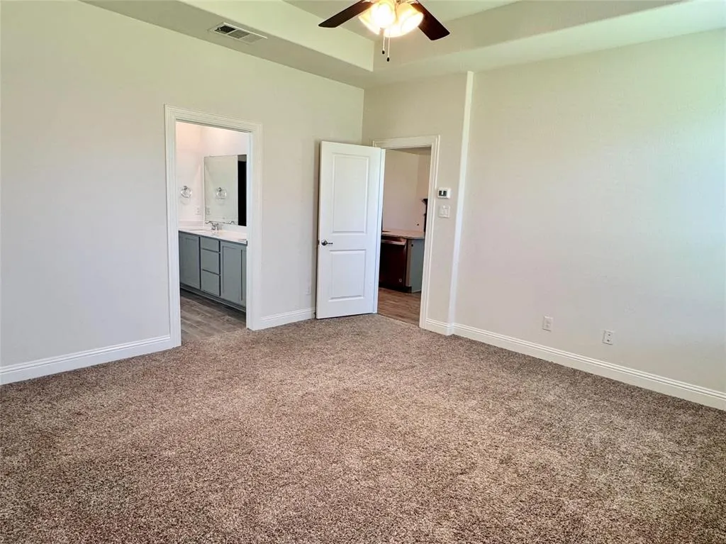 10305 Klondike Lane