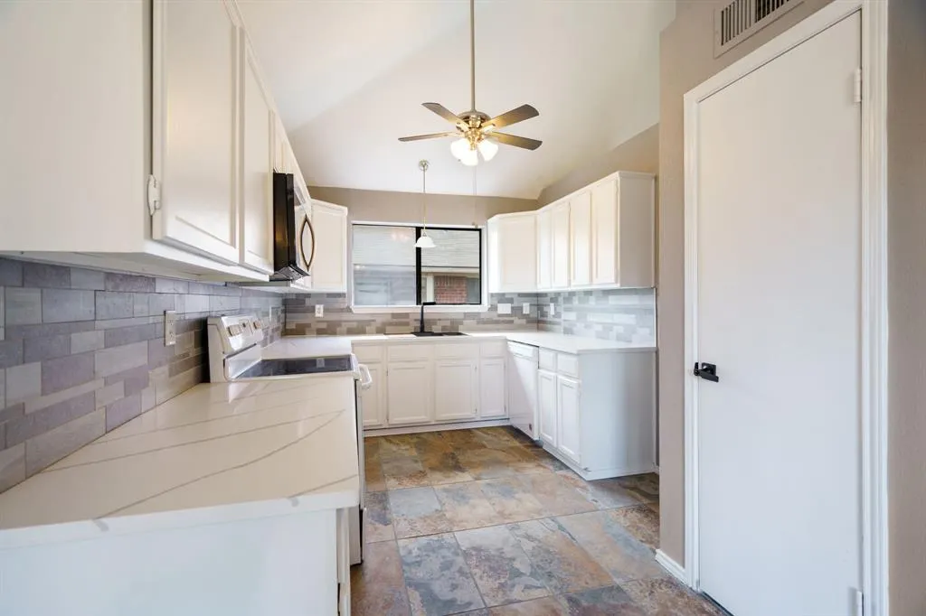 1530 Gardenia Drive