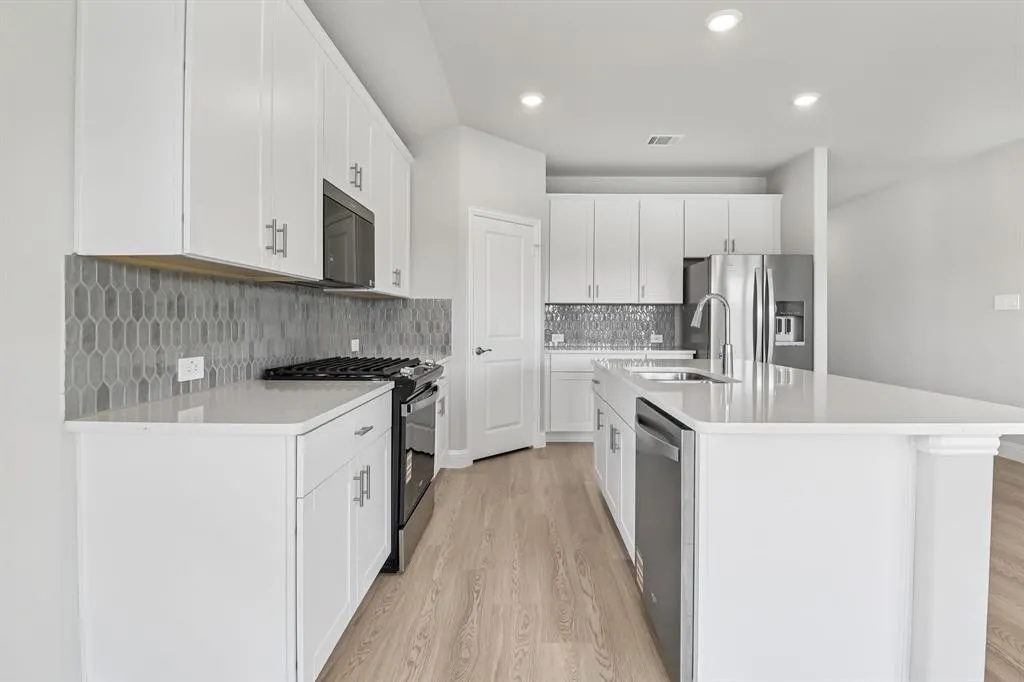 514 Midnight Oak Drive