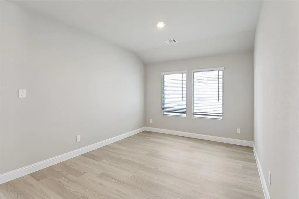 514 Midnight Oak Drive
