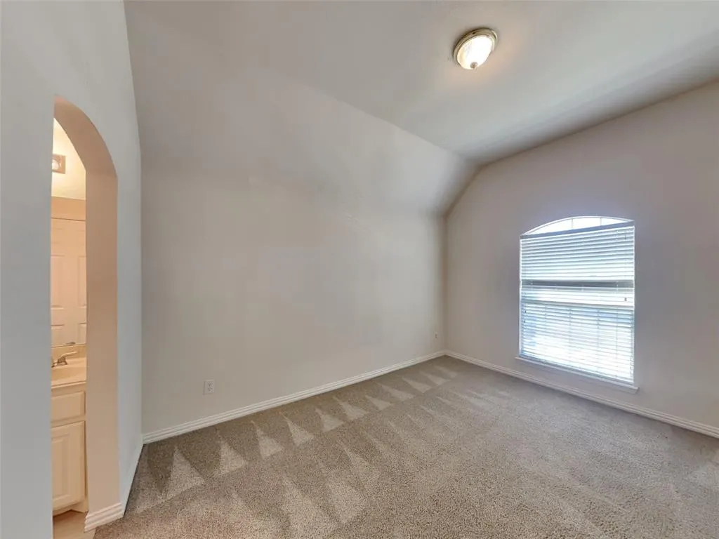 5134 Navajo Drive