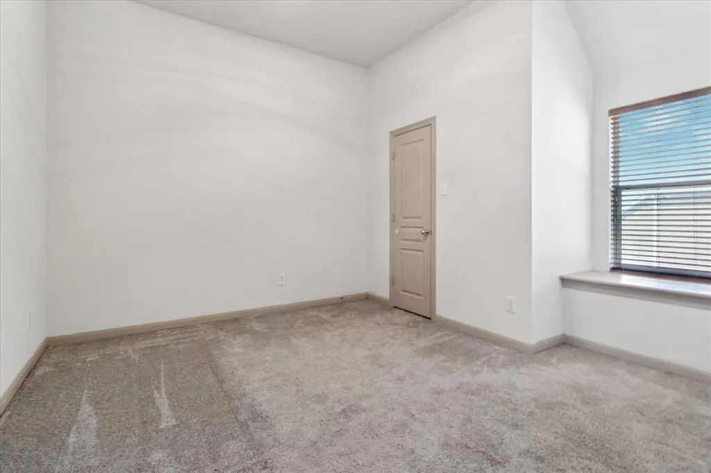 3852 Banner Drive