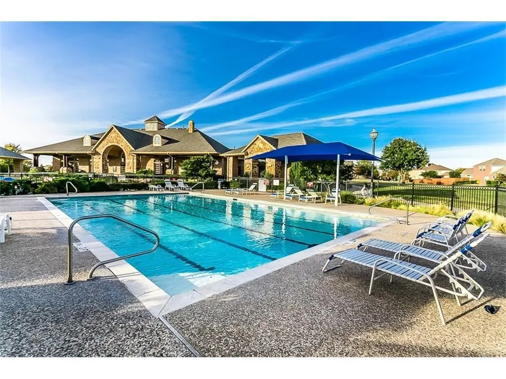 3852 Banner Drive