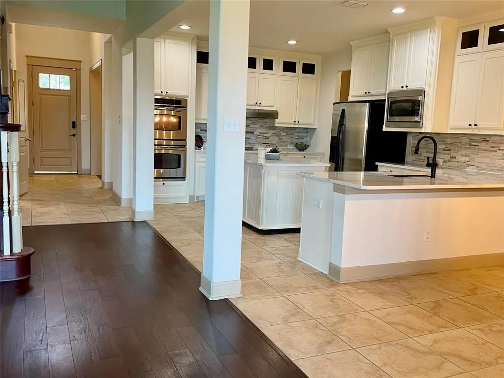 3852 Banner Drive