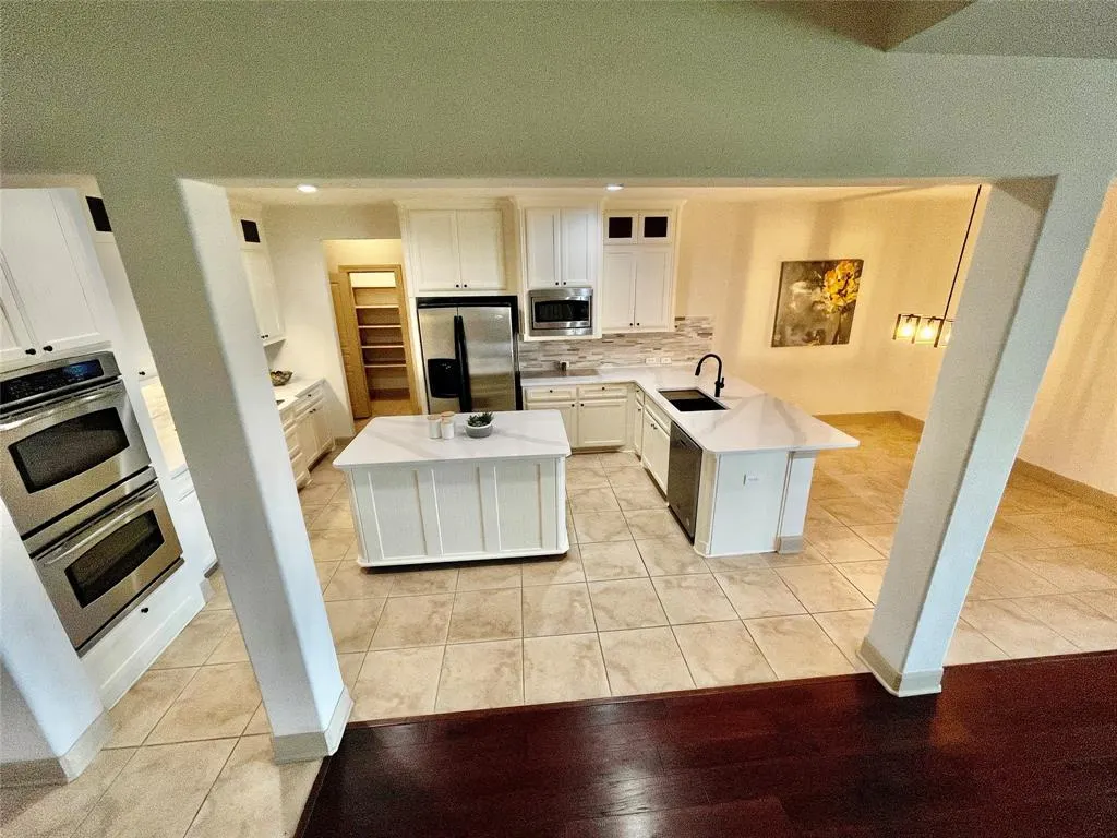 3852 Banner Drive