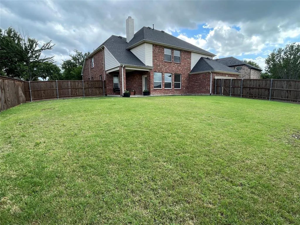 3852 Banner Drive