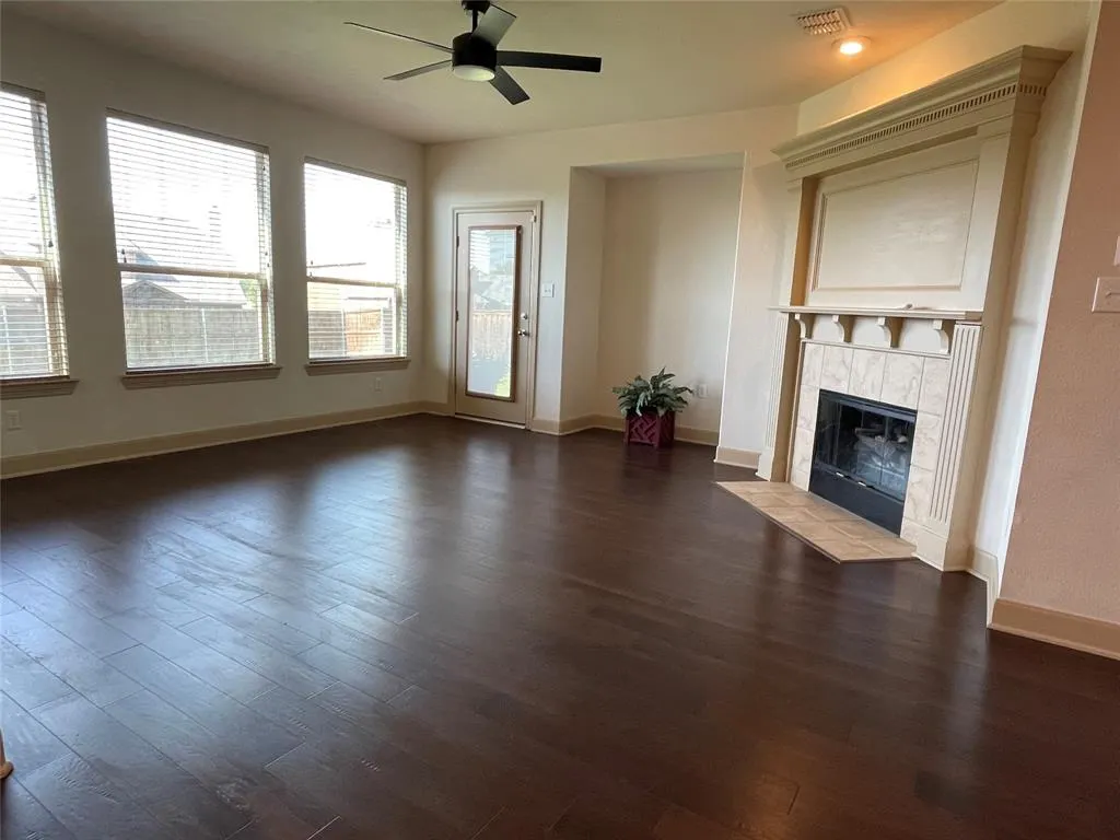 3852 Banner Drive