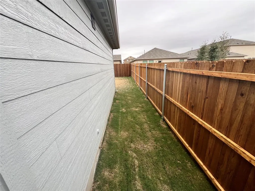 9012 Red Fox Trail