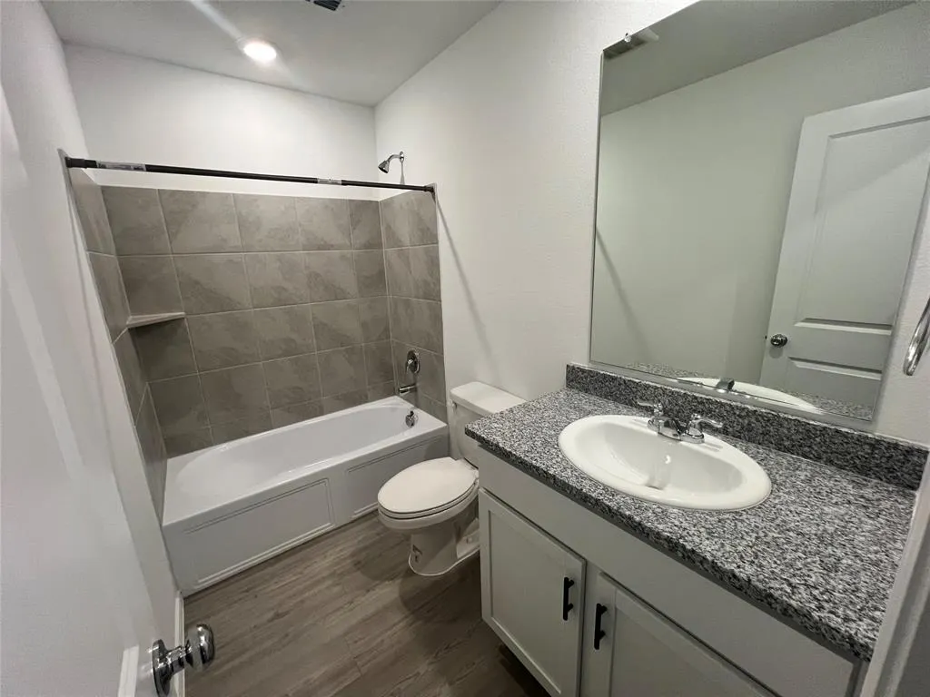 9012 Red Fox Trail
