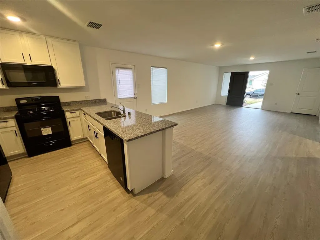 9012 Red Fox Trail