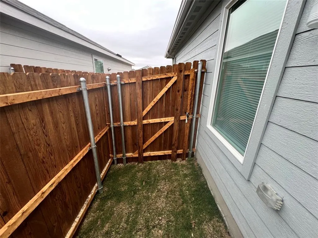 9012 Red Fox Trail