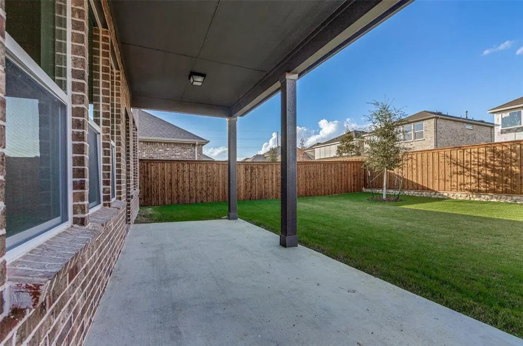 320 Willowmore Drive