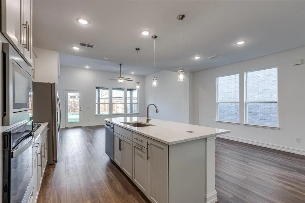 320 Willowmore Drive