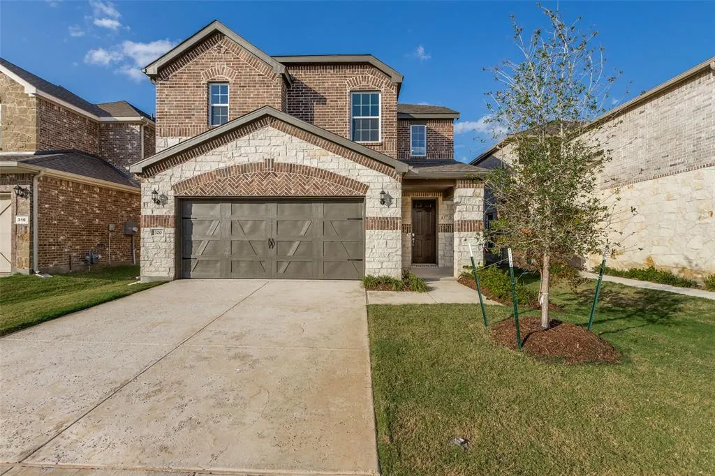 320 Willowmore Drive
