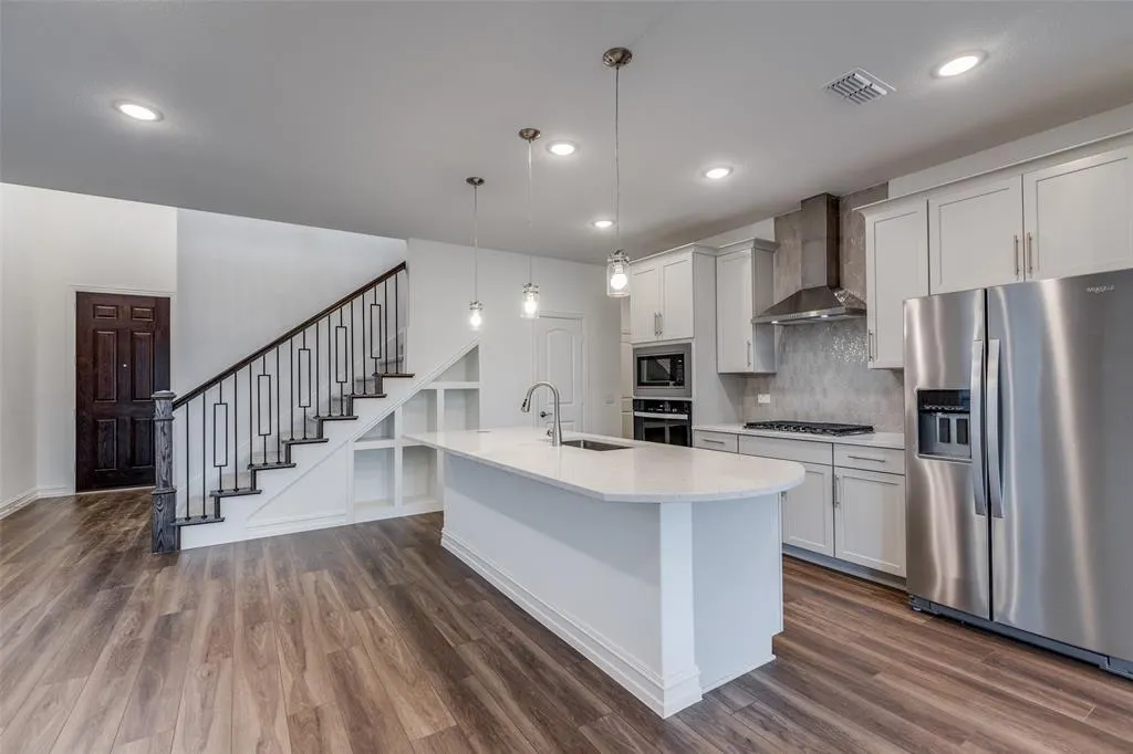 320 Willowmore Drive