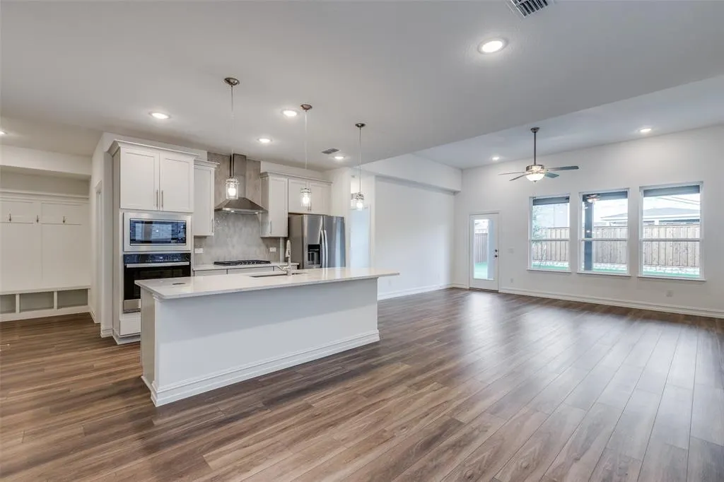 320 Willowmore Drive