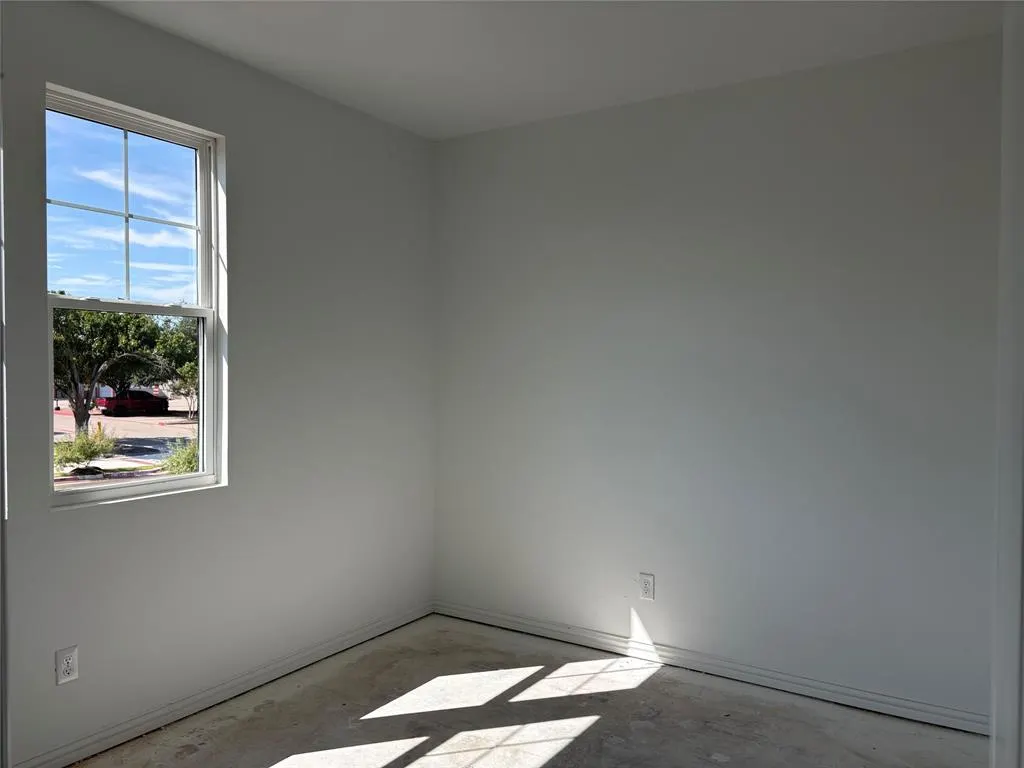 713 Kerrville Lane
