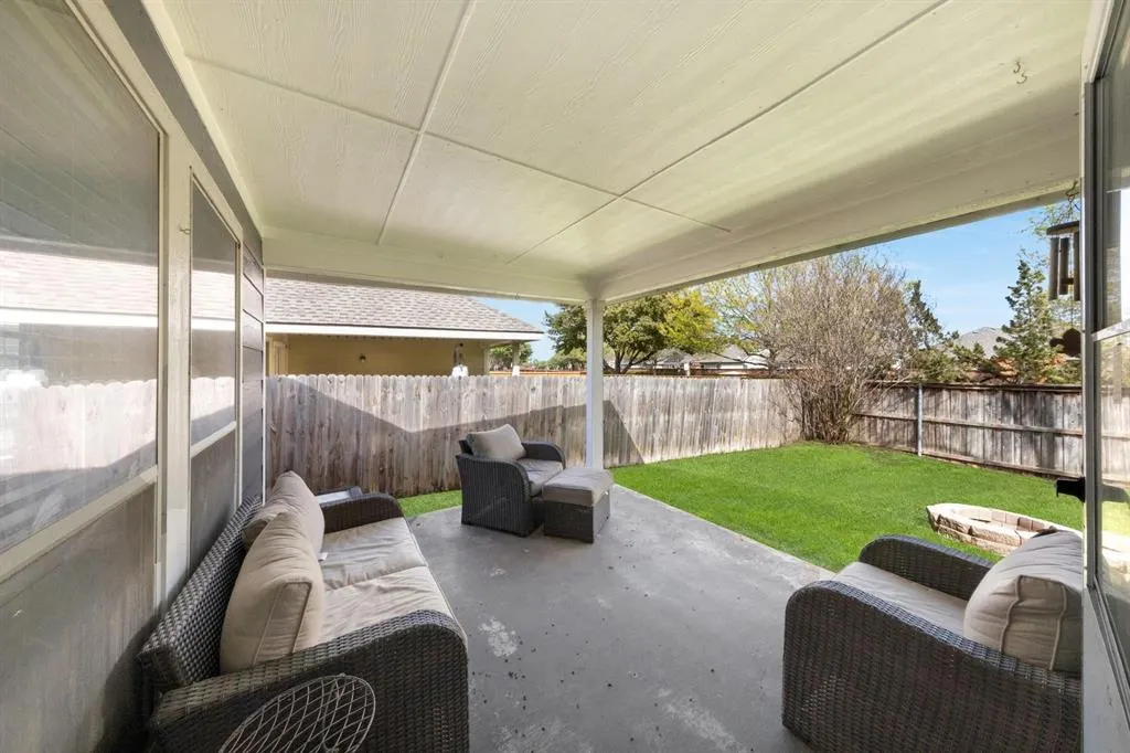 1509 Lacewing Drive