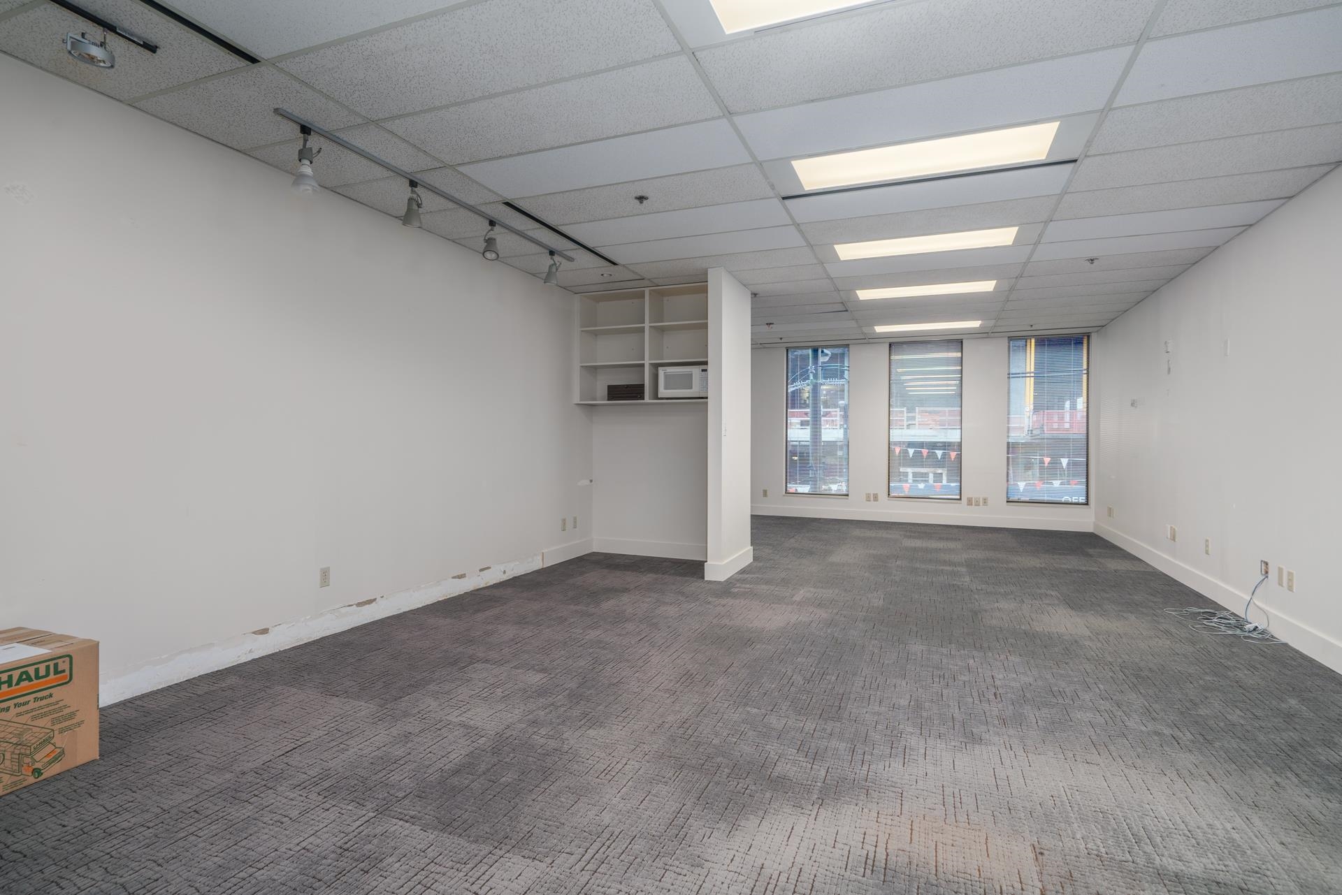 250 1501 W BROADWAY, #250