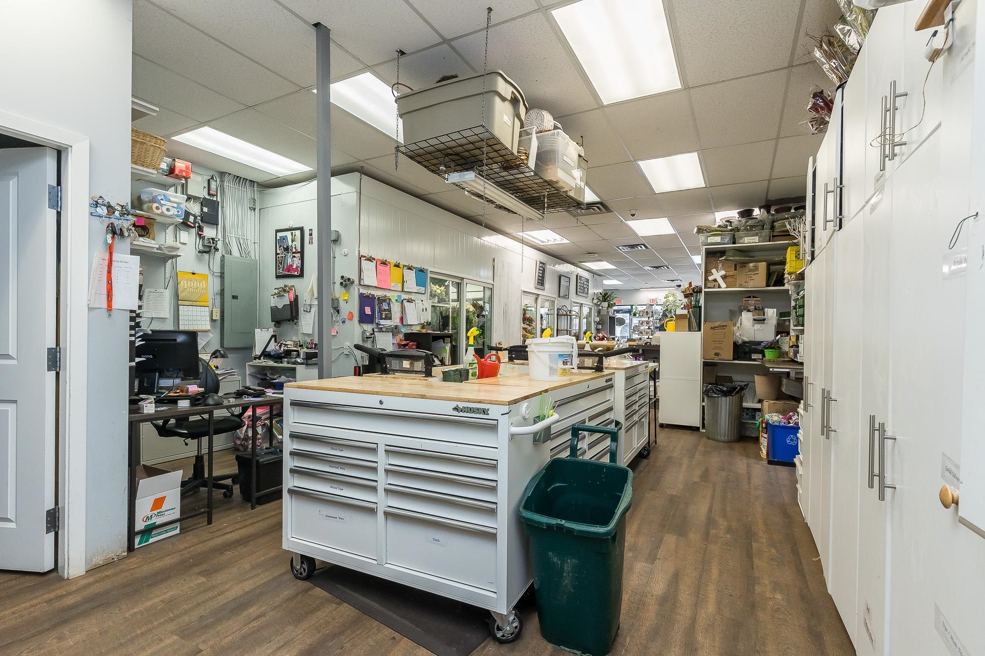 1 32700 GEORGE FERGUSON WAY, #1